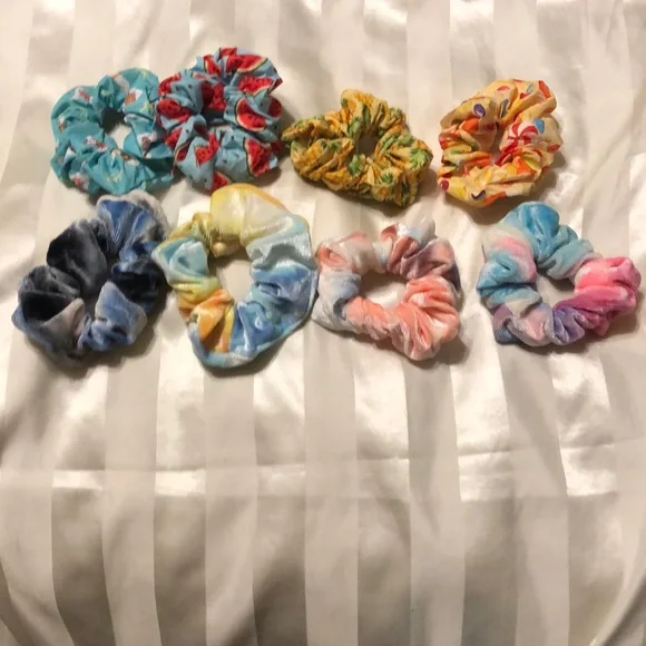 8pc Design Scrunchies - Picture 1 of 2